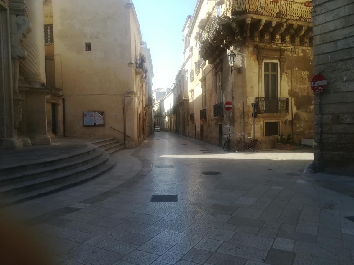 Bed and Breakfast Dimora Dell'Artista Lecce Exterior foto