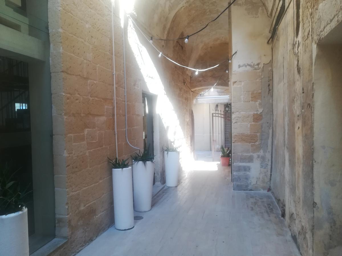 Bed and Breakfast Dimora Dell'Artista Lecce Exterior foto