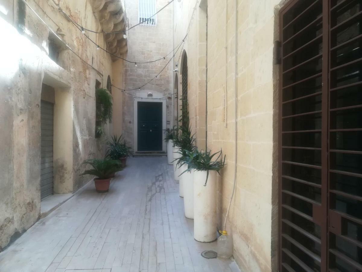 Bed and Breakfast Dimora Dell'Artista Lecce Exterior foto